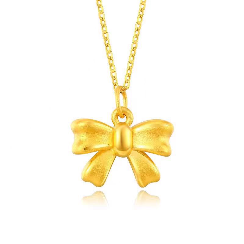 Necklace as a birthday gift for girlfriend?s mother